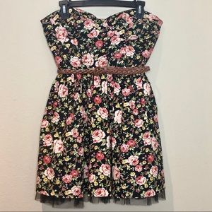 Lovely Sans Souci strapless dress